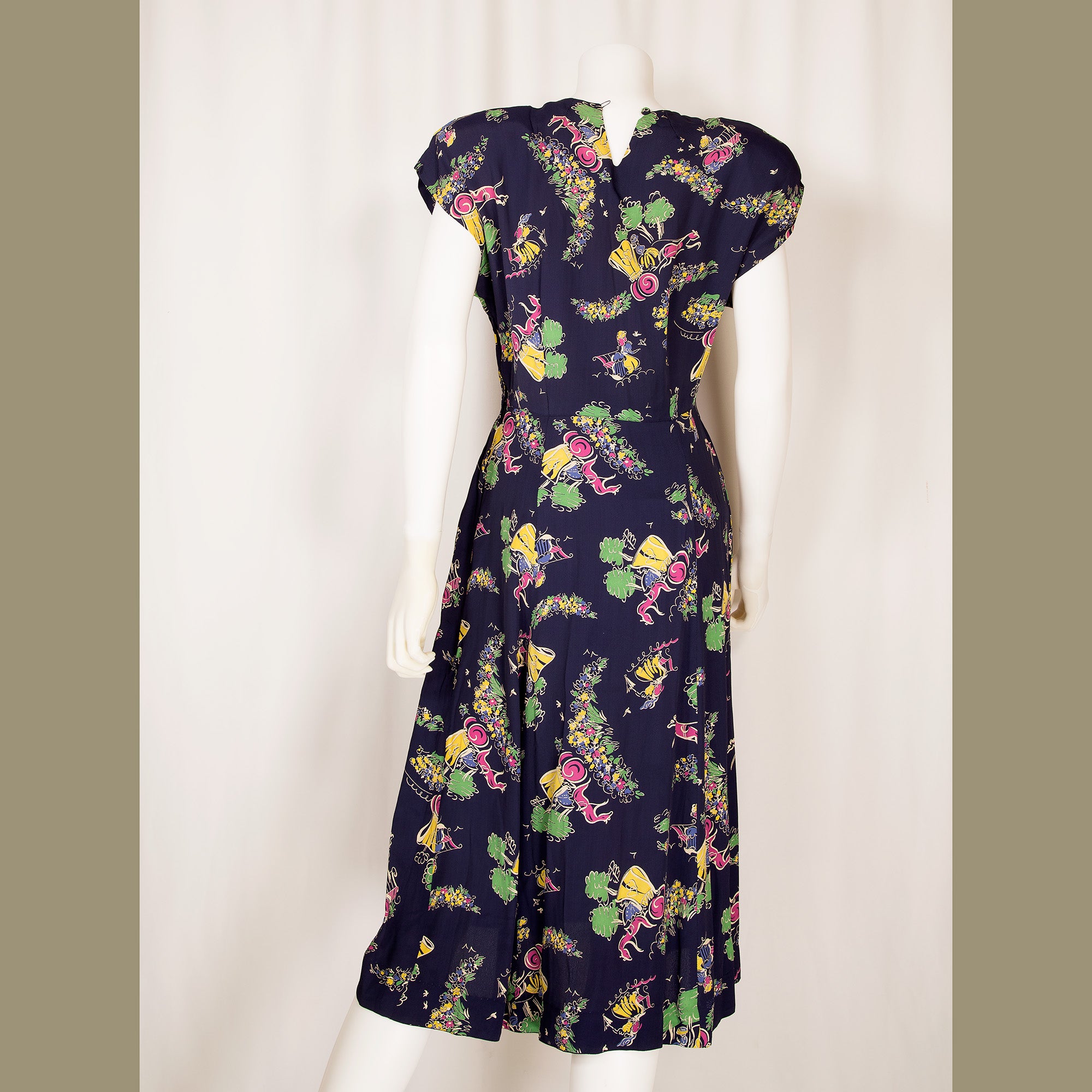 1940s Rayon Novelty Print Dress