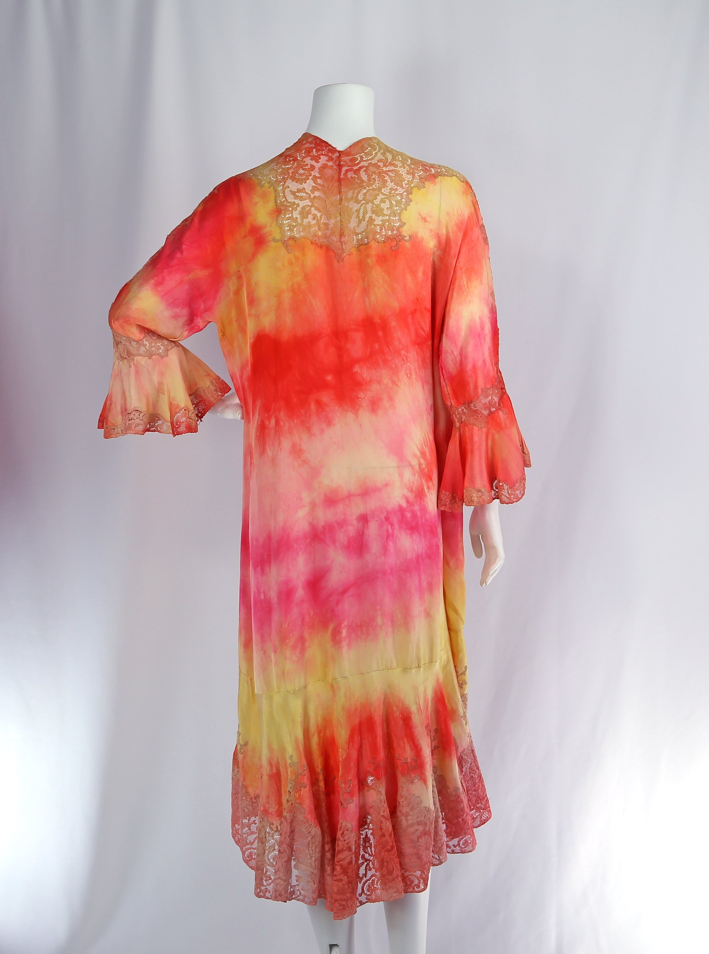 1930’s Artisan Dyed Silk and Lace lounging Robe